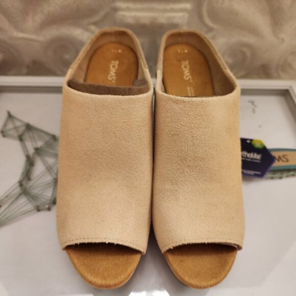 TOMS "Florence" Honey Beige" Suede Block heeled mules. NIB. Size: various - Picture 6 of 15